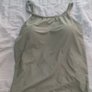 Yonigue olive tankini top and bottom size 22